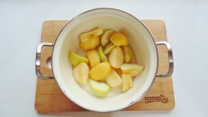 Компот из ежевики и яблок