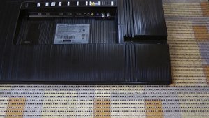 Как снять крышку телевизора Samsung UE49NU7140U