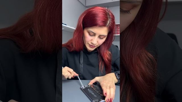 Şşş DİKKAT! Bu video fazlaca ASMR içerir ? #asmr #iphonetamiri #kubrahz #pildeğişimi