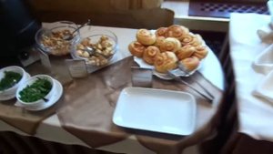 Барская усадьба. Обед (шведский стол) в ресторане отеля.