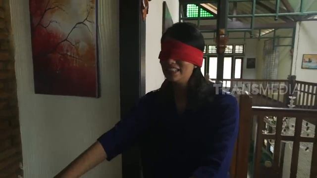 SERIBU KISAH | PENGHUNI KECIL RUMAH KENTANG смотреть онлайн