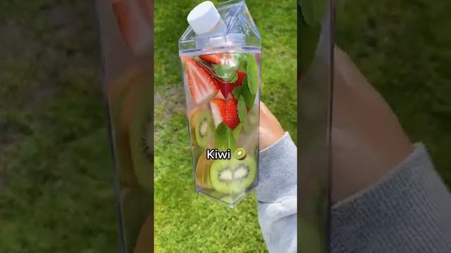 स्ट्रॉबेरी कीवी पुदीना weight loss detox water #glowingskin #weightloss #bodycleanser #coloncleanse