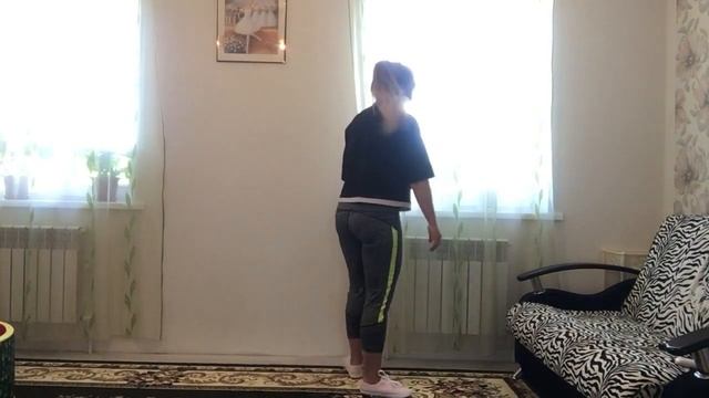 Уроки балета | Балетный станок. Батман тандю. Инструкция по выполнению.