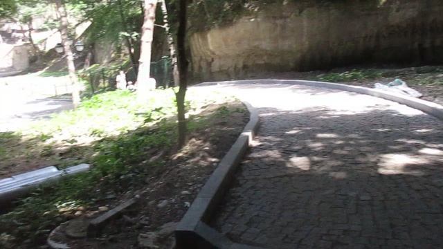 Кисловодск. Вход в парк от санатория Димитрова к "Долине роз". 30.06.2022 г.