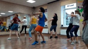 Зумба (Zumba) - занятие 1 с Julio (Венесуэла)