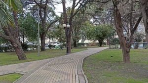 Сочи,середина февраля,прогулка по улице Несербской