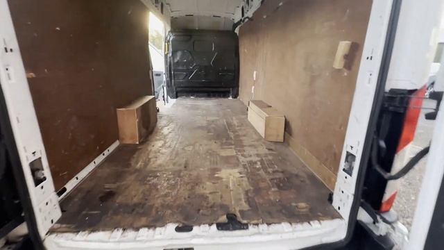BT18DPY - 2018 FORD TRANSIT 350 ()