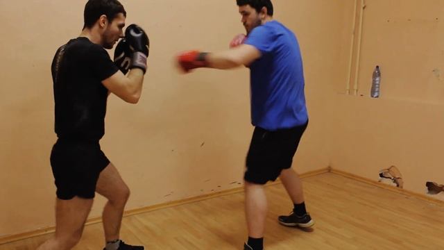 Правый прямой после уклона в бою смотреть онлайн