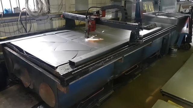 Изготовление оцинкованных вентиляционных воздуховодов на станке плазменной резки с ЧПУ смотреть онлайн