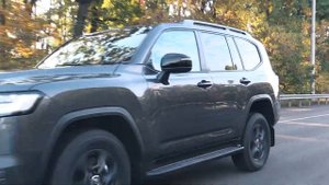 Все і водночас: Toyota Land Cruiser 300 GR Sport