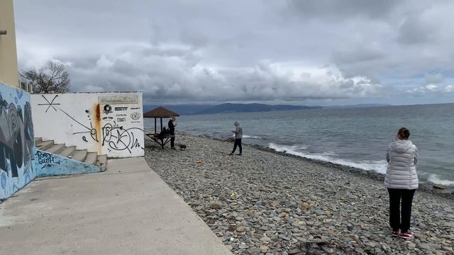 Новороссийск. Дикий пляж. Район для отдыха туристов. смотреть онлайн
