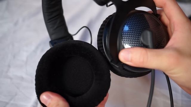 Beyerdynamic Custom One Pro & MMX 300 Unboxing + Review