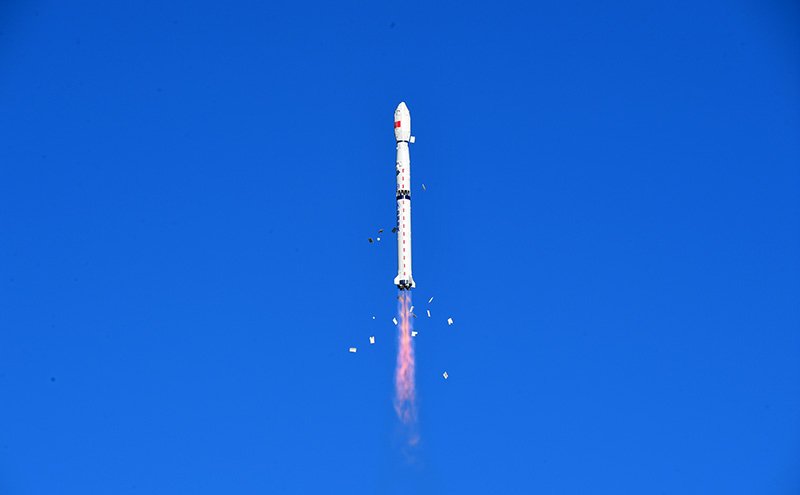 На Тайване отменили авиарейсы из-за обломков китайской ракеты / События на ТВЦ