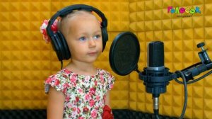 Детская песня - Жил в лесу ёжик | Академия Голосок | Тася Школьникова (4 года)