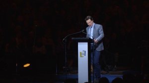 Benedict Cumberbatch reads Tom Hanks letter to George Roy Hill “Who is this kid ”