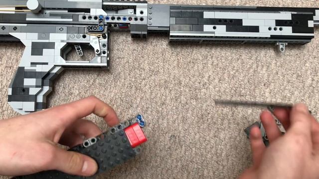 Lego Thompson M1A1 Shell Ejecting Blowback SMG смотреть онлайн