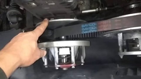 как раскрутить, разобрать, располовинить вариатор сафари Тайга,рысь, буран для обслуживания