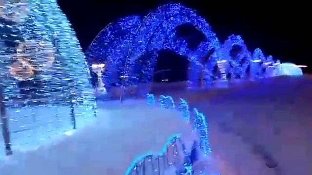 Телецентр. Новогодний городок. Очень красиво!