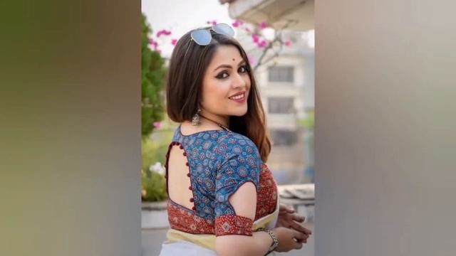 Most trending potli button blouse design ideas/potli button neck designs смотреть онлайн