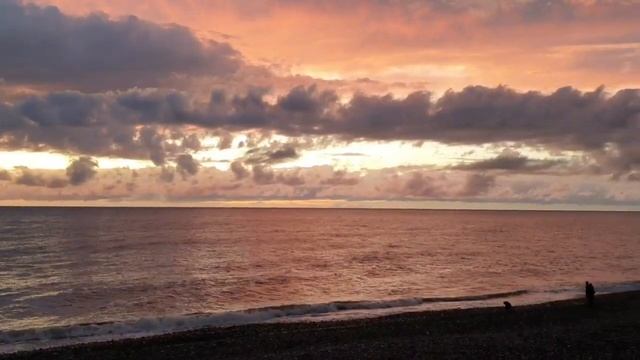 Ах, какая красота! Радуга над горами. Сказочный закат над морем. Лазаревское Сочи. 19 ноября 2023
