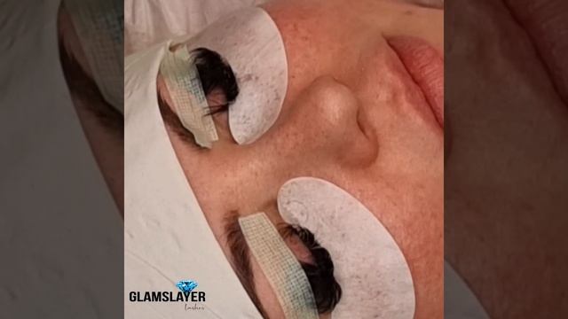 Come lash with me! Mega Volume lash Infills. #megavolumelashes with #glamslayer lashes. смотреть онлайн