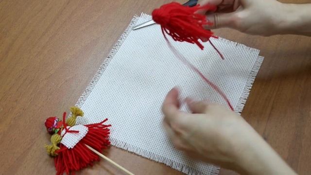 Мастер-класс по традиционной игрушке «Веснянка» смотреть онлайн