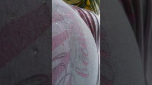 Малышка стучит в животе у мамы