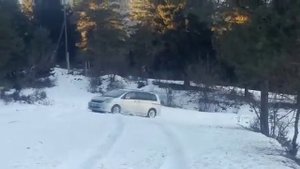 ofroad toyota isis