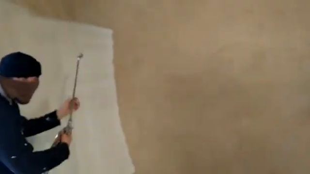 Старатели Шпатлевка нанесение окрасочным аппаратом HYVST SPT 1080 смотреть онлайн