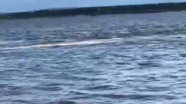 То место где вода или рассол(не пробовал на вкус?) из шахты впадает в реку Кама. смотреть онлайн