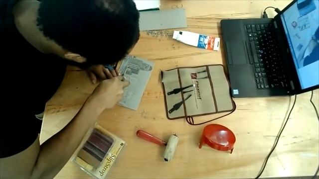 Introduction to Linocut Printmaking with Norman Spencer смотреть онлайн