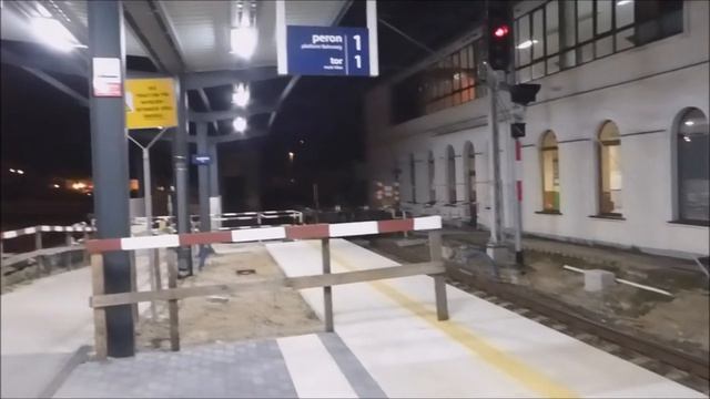 Wieczorne pociągi na stacji Łowicz Gł. Test aparatu Panasonic Lumix TZ71. 17.02.2020. смотреть онлайн