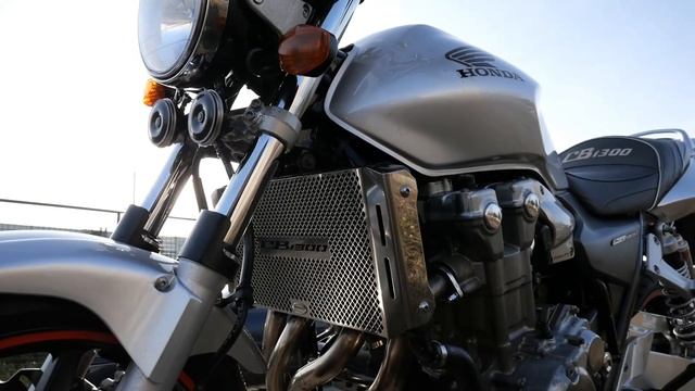 HONDA CB 1300. ОБЗОР МОДЕЛИ. смотреть онлайн
