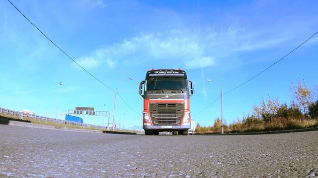 Поздравляем водителей с профессиональным праздником!