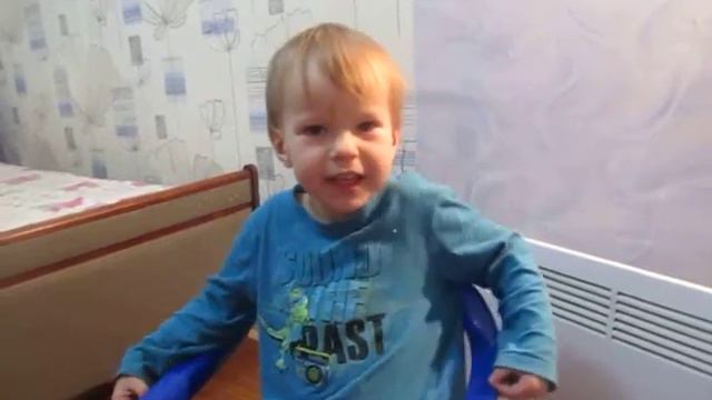 Святік - ой болить у мене зуб - віршик про зуб, розповідає хлопчик Святік)