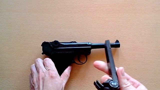 Пневматический пистолет Umarex P.08 (Люгер Парабеллум от Умарекс) смотреть онлайн