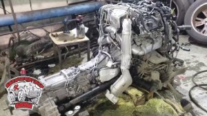 Замена маслоотделителя (сепаратора) на автомобиле Infiniti QX70 с двигателем V9X.