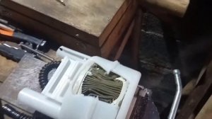 Замена топливного фильтра Рено дастер 1,6 H4M 4*4 и расход топлива по городу.