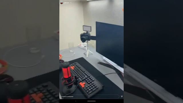 Новогоднее поздравление от сафика!Сафик купил наушники и микро(сафик будет записывать много видосов смотреть онлайн