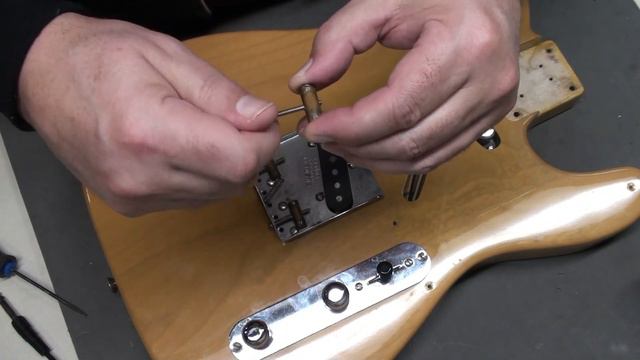 A Very Sweet Japanese Vintage Squier Telecaster  - what year was it made? смотреть онлайн