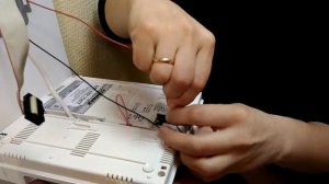 Как снять со стены видеодомофон Commax DPV 4HP Vizit http://magbez.ru