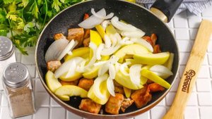 Свинина с яблоками