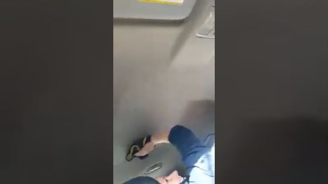 Чистка потолка в салоне автомобиля.Продукция Гринвей. смотреть онлайн