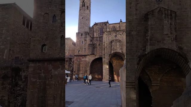 SPAIN BARCELONA Ramon Berenguer The Great Monument Short View