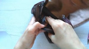 Сумочка из обрезков мебельного кожзама.