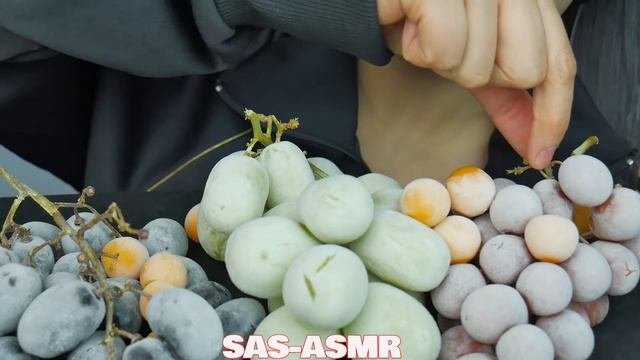 ASMR FROZEN GRAPES (EATING SOUNDS) NO TALKING | SAS-ASMR