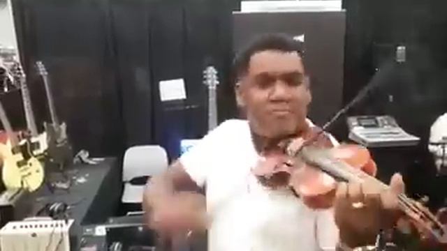 TAKE 2- MY ROAD TO YAMAHA ELECTRIC VIOLINS смотреть онлайн