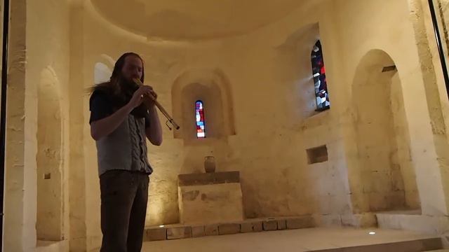 Double Flute in D, played in E minor by Max Brumberg in St Flour de Pompidou смотреть онлайн