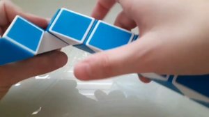 как собрать меч и запетлю из змейки Рубика.