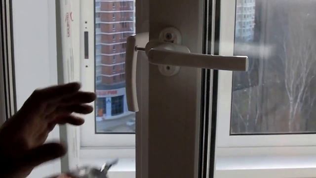 Ремонт пластиковых окон. Установка гребенки под ручку смотреть онлайн